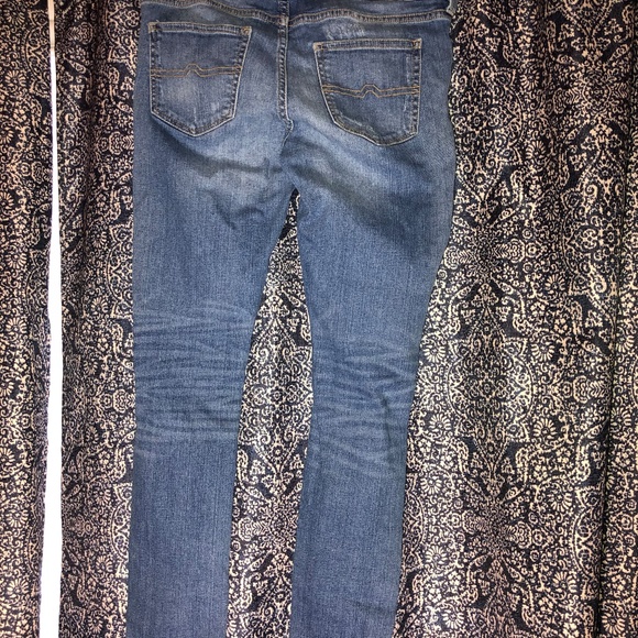 Juniors Jeans - Picture 2 of 2